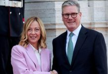 施紀賢與梅洛尼會面 考慮撥款處理非法移民問題 施紀賢與梅洛尼會面,考慮撥款處理非法移民問題。