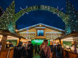 列斯聖誕市集今年再度回歸 約七十攤檔分兩地點舉行 列斯聖誕市集今年再度回歸,約七十攤檔分兩地點舉行。