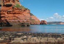 五個英國親子度假勝地 Jurassic Coast, Dorset(侏羅紀海岸),將傳統的海邊娛樂與怪獸結合,在佈滿化石的侏羅紀海岸度過難忘時光。