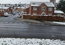 五百英里暴雪襲英倫 氣溫或降至-12度 據本地媒體報道,預計自明天(周三)起,一個面積達500英里的降雪區將橫掃全國。據天氣報告顯示,從北英格蘭到蘇格蘭幾乎所有地區都將受到影響,降雪量巨大,最低氣溫甚至可能跌至攝氏零下十二度!