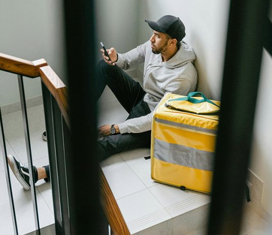 政府警告零工經濟平台 可能涉非法經營 政府警告零工經濟平台 可能涉非法經營