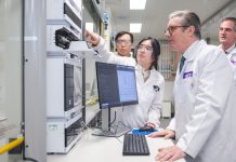 施紀賢重注押AI 助英國經濟增長 施紀賢重注押AI 助英國經濟增長