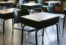 英父母為慳私校增值稅 三分之一計劃移民 英父母為慳私校增值稅 三分之一計劃移民