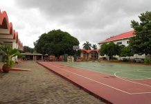 少年拒入讀加納寄宿學校 控父母欺騙敗訴 少年拒入讀加納寄宿學校 控父母欺騙敗訴