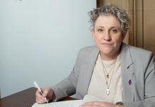 新衞生大臣上場 可能以後冇女廁用? 新衞生大臣上場 可能以後冇女廁用?