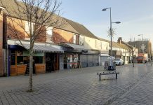 英小鎮三成適齡勞動人口 選擇躺平 英小鎮三成適齡勞動人口 選擇躺平