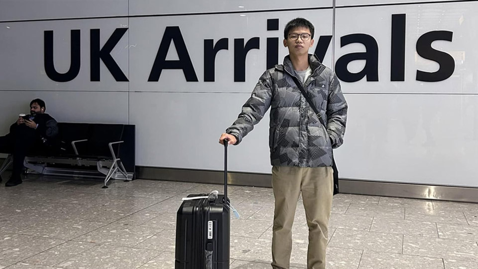 鄰居收懸賞信捉拿香港異見者往中國大使館