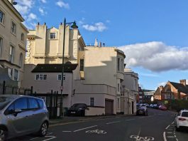 可負擔置業服務費激增 業主擬採取法律行動 可負擔置業服務費激增 業主擬採取法律行動