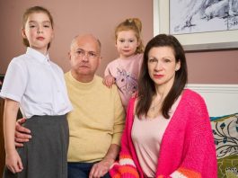 赫特福德郡父母 WhatsApp投訴學校被捕 赫特福德郡父母 WhatsApp投訴學校被捕