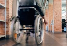 英國智庫建議 應加稅取代福利削減 英國智庫建議 應加稅取代福利削減