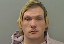 女子偷拍男子如廁入獄 受害者達800人 女子偷拍男子如廁入獄 受害者達800人