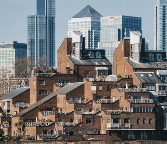 英國樓價微升 售價比賣家叫價減4.5% 英國樓價微升 售價比賣家叫價減4.5%