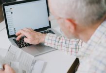 政府提高領取國民退休金年齡至67歲 政府提高領取國民退休金年齡至67歲