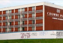 英國改革黨考慮對庇護酒店採取法律行動 英國改革黨考慮對庇護酒店採取法律行動