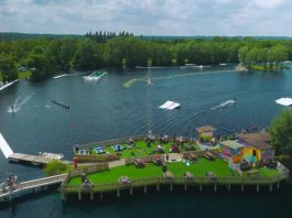 11歲女童水上樂園溺斃 驗屍官裁定屬非法被殺 11歲女童水上樂園溺斃 驗屍官裁定屬非法被殺