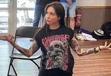 戲劇教師向學生發送裸照 被終身禁止教學 戲劇教師向學生發送裸照 被終身禁止教學