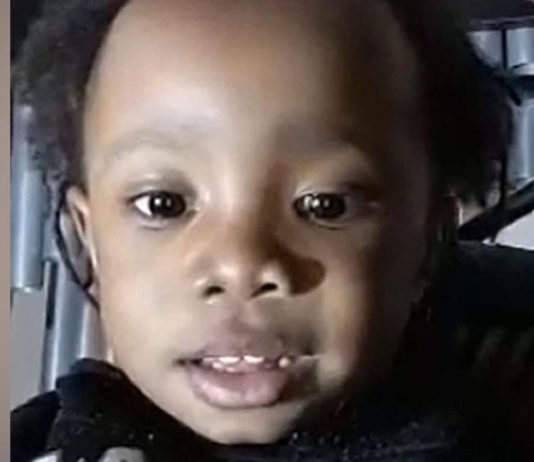 幼童遭父母極端主義虐待 與世隔絕慘遭餓死 幼童遭父母極端主義虐待 與世隔絕慘遭餓死