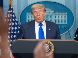 特朗普擬訪蘇格蘭高球場 當地政黨批浪費警力 特朗普擬訪蘇格蘭高球場 當地政黨批浪費警力