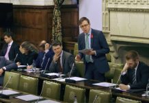 提高定居門檻惹憂慮 國會議員籲豁免BNO簽證 提高定居門檻惹憂慮 國會議員籲豁免BNO簽證