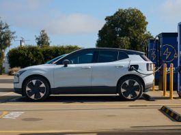 擬向電動車徵英里稅 彌補燃料稅流失 擬向電動車徵英里稅 彌補燃料稅流失