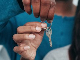 英國租戶權利法案獲批 禁無理逼遷 租金競投 英國租戶權利法案獲批 明年5月起分階段實施