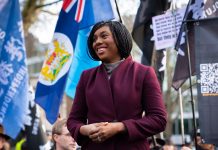 保守黨黨魁參與示威 呼籲拒批中國超級大使館 保守黨黨魁參與示威 呼籲拒批中國超級大使館