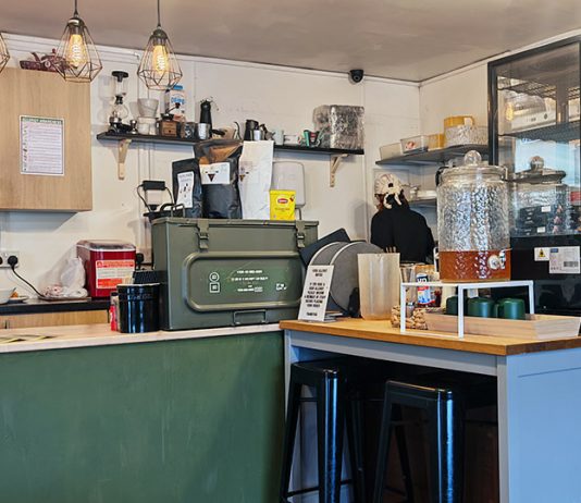 列斯港人新「蒲」點 EUTOPOS CAFE 依度蒲餐廳 列斯港人新「蒲」點 EUTOPOS CAFE 依度蒲餐廳