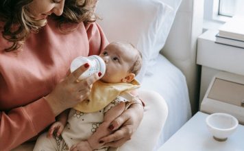 Aptamil奶粉疑受污染 緊急回收更多批次 Aptamil奶粉疑受污染 緊急回收更多批次