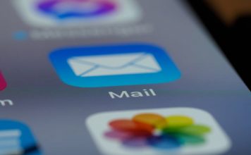 多間學校收炸彈電郵 利物浦警方指純屬惡作劇 多間學校收炸彈電郵 利物浦警方指純屬惡作劇