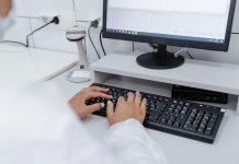 50萬英國人醫療紀錄外洩 數據於中國網購平台出售 50萬英國人醫療紀錄外洩 數據於中國網購平台出售