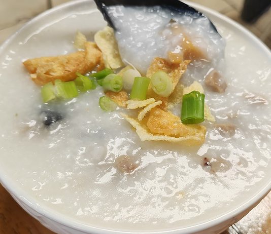 重拾香港早餐情懷 Stockport粥鋪「大滿粥」 重拾香港早餐情懷 Stockport粥鋪「大滿粥」